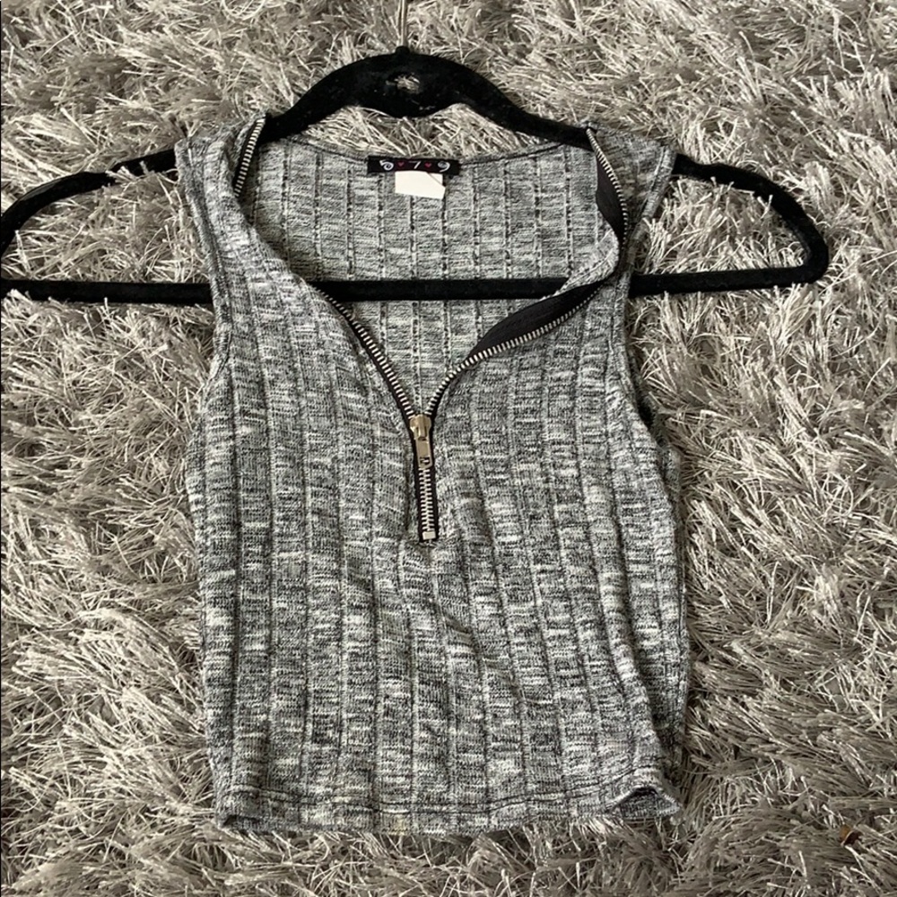 Grey crop top